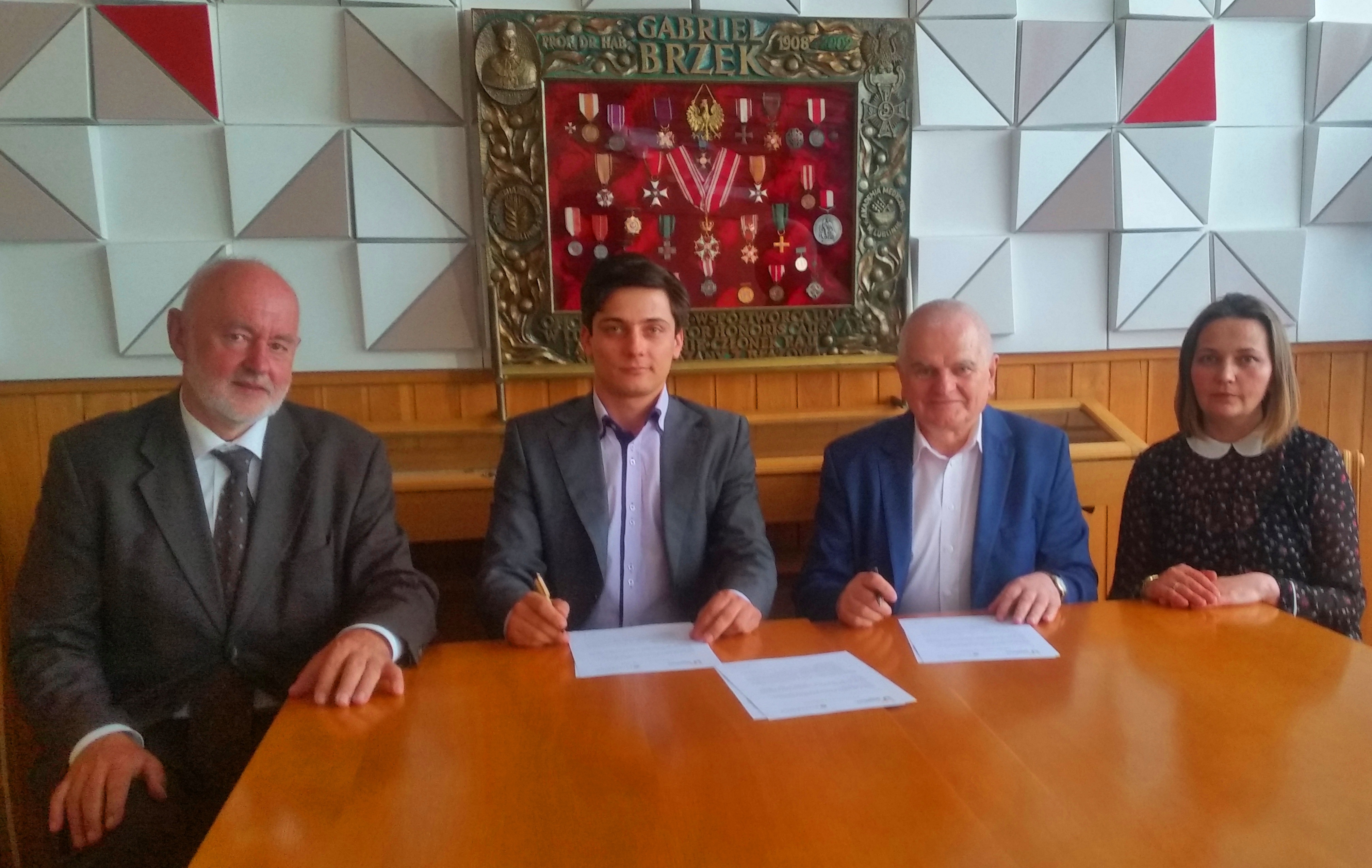 Podpisanie umowy o współpracy z Uniwersytetem Przyrodniczym. 